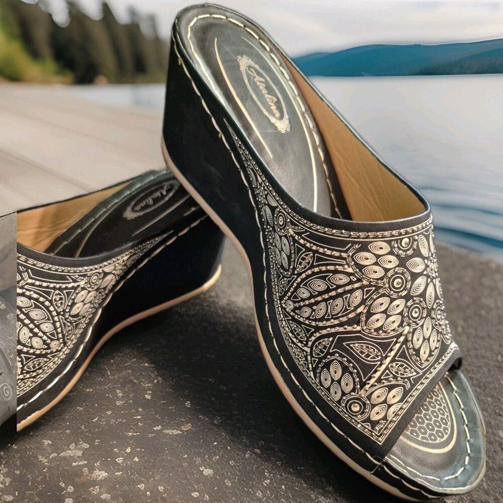 New Atalina Women's Black Star Rhinestones Mules Size 6 Slip-On Comfort Slides